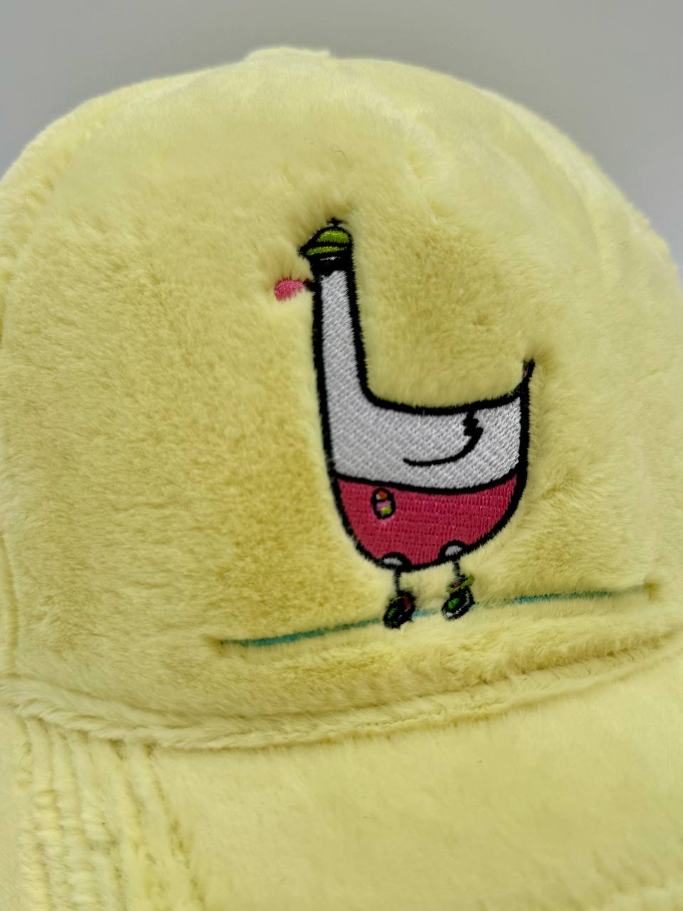 Stylish Goose in the yellow Bushes - Baseball Cap